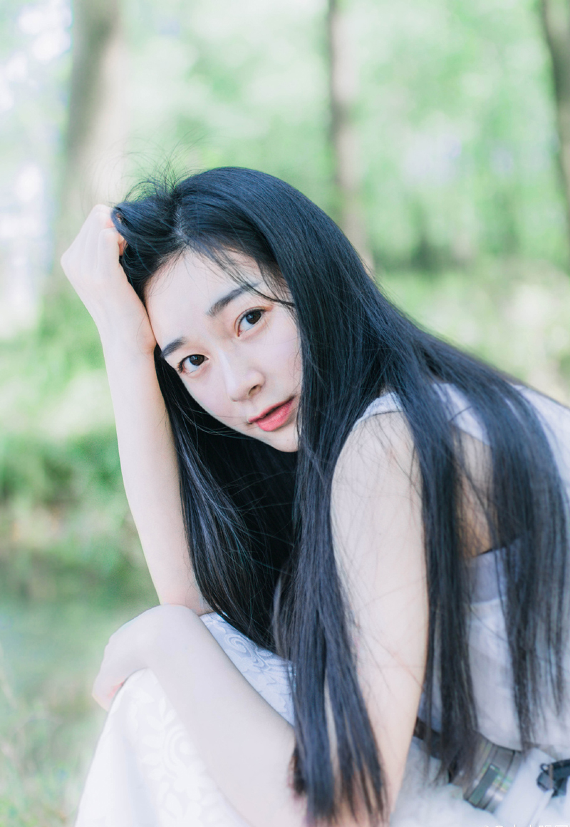 “你们也尽快离折翼天使资源社区，莫要让人生疑，待会儿我送二位出府，另外，告诉孝直一声，在刘璝离开成都之前，将他妻子扣住，免得刘璝一怒之下杀人，让这份仇怨弄大，也可以作为后手。”孟达看了两人一眼，真不知道法正从哪里招来这种奇人异事的。